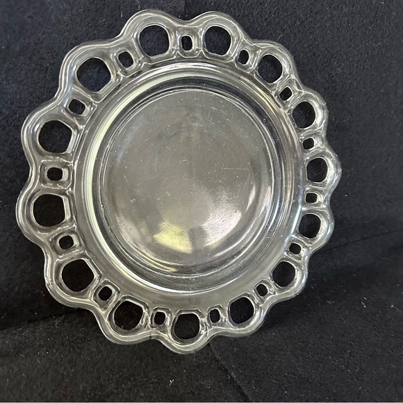 FIVE Vintage Open Work Clear Lace Glass Luncheon Plates by Lancaster Glass - Picture 2 of 10